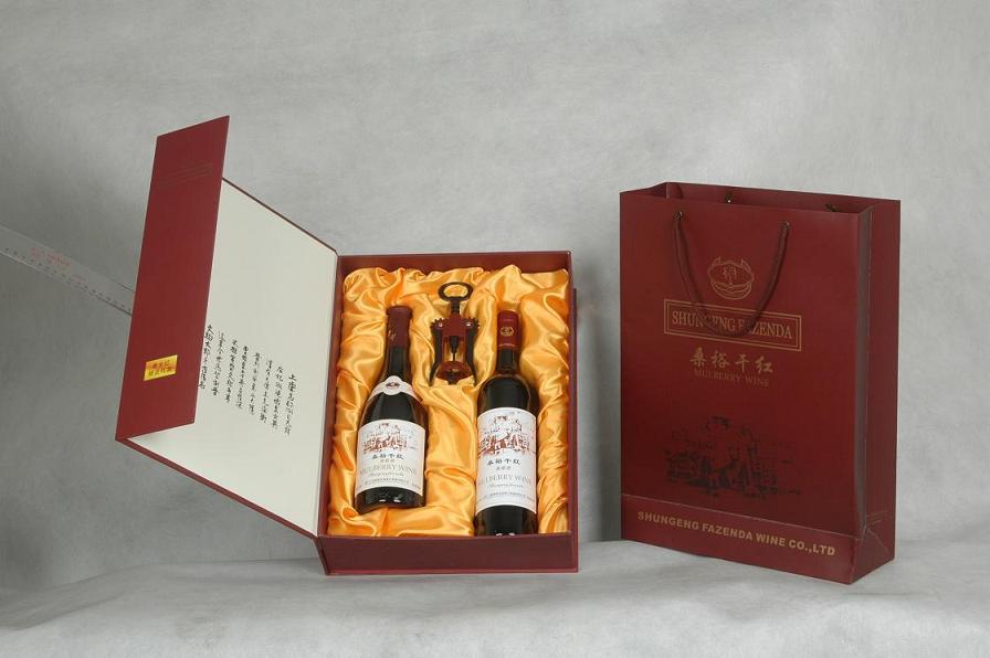 桑椹干红酒礼盒