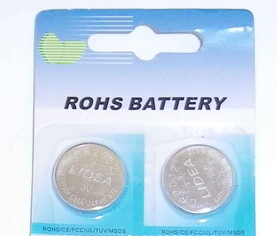 卡装纽扣式电池(CR2032)